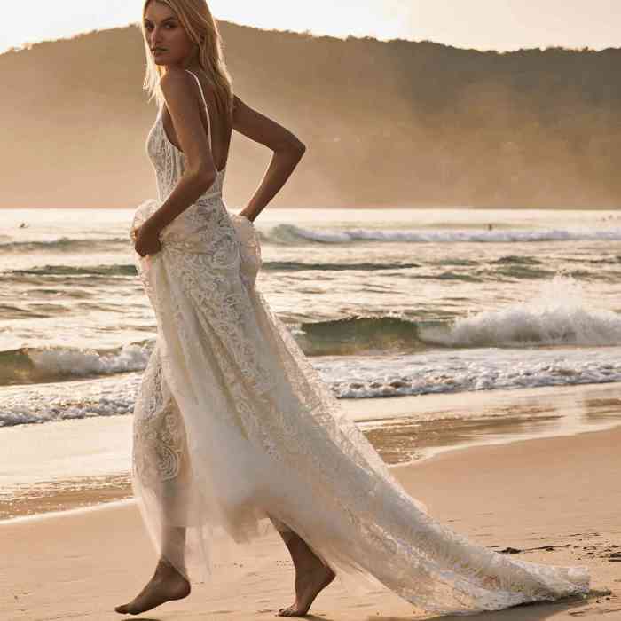 Wedding dresses for a beach wedding